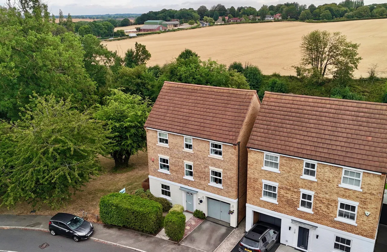 Conisborough Way, Hemsworth, WF9, photo 26