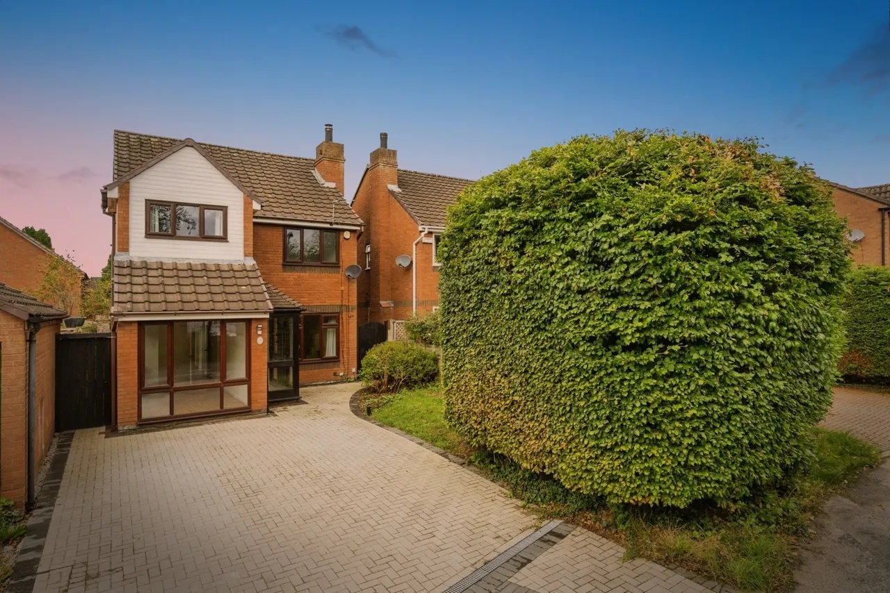 4 bed house for sale, Gilderdale Close, Birchwood, WA3