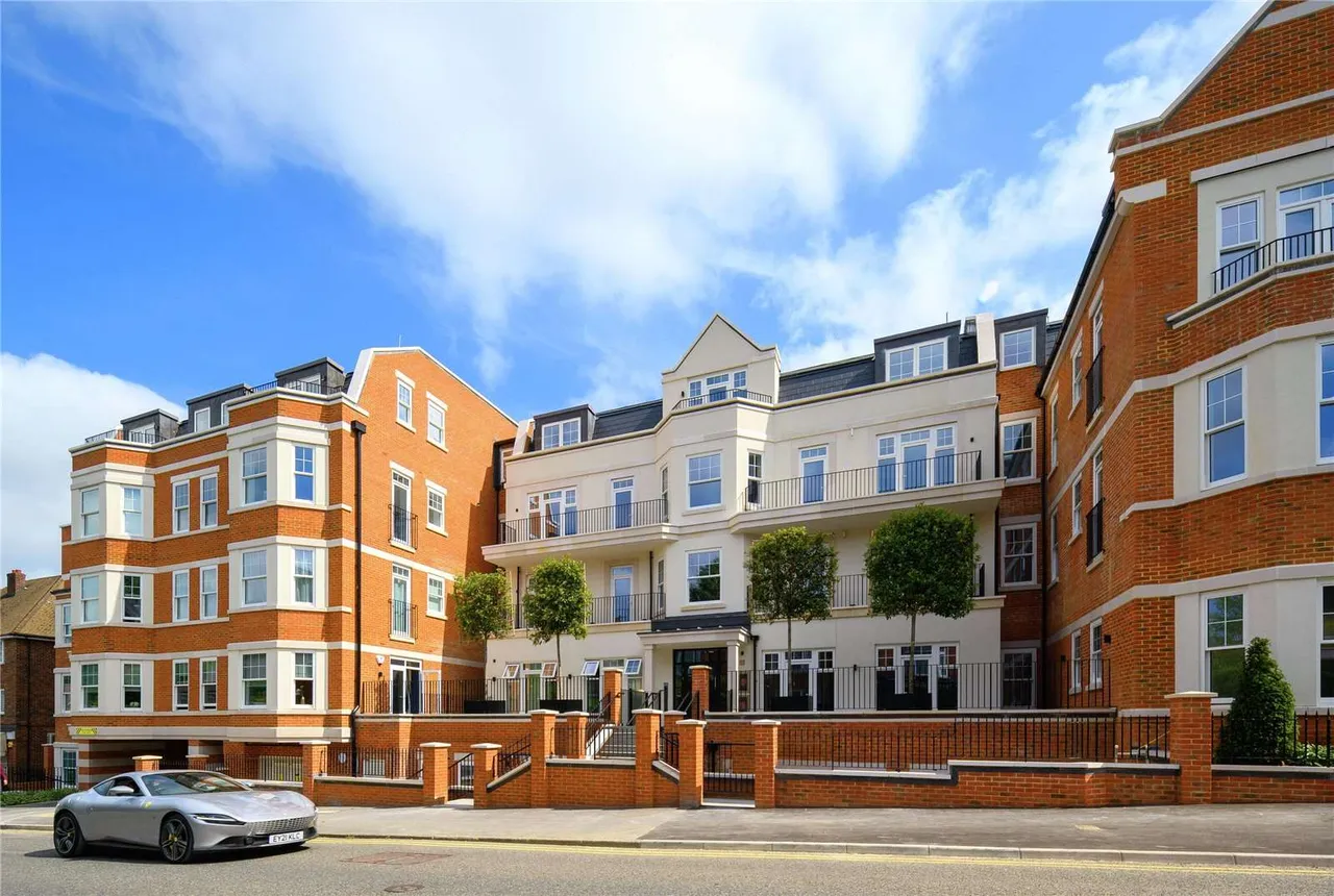 3 bed flat to rent, London Road, Sevenoaks, TN13