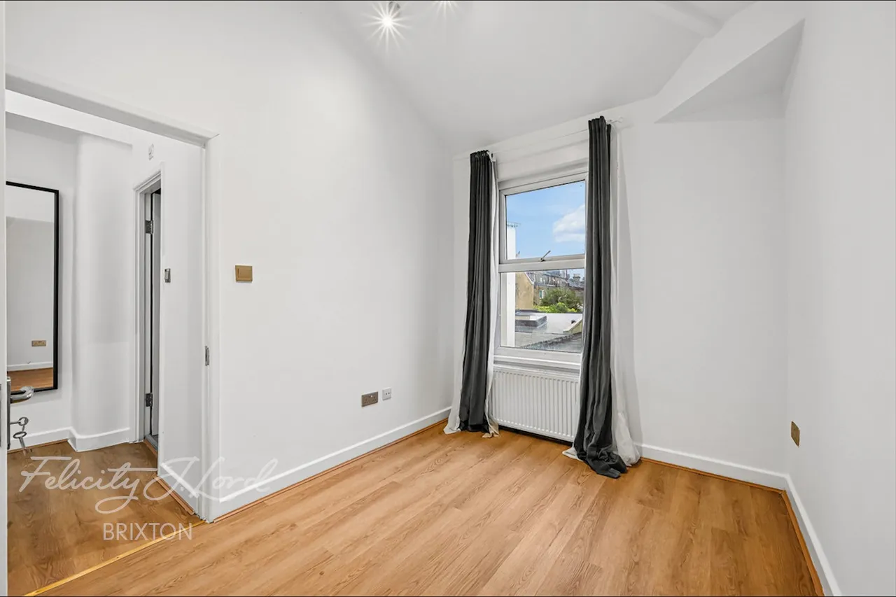 New Park Road, London, photo 6