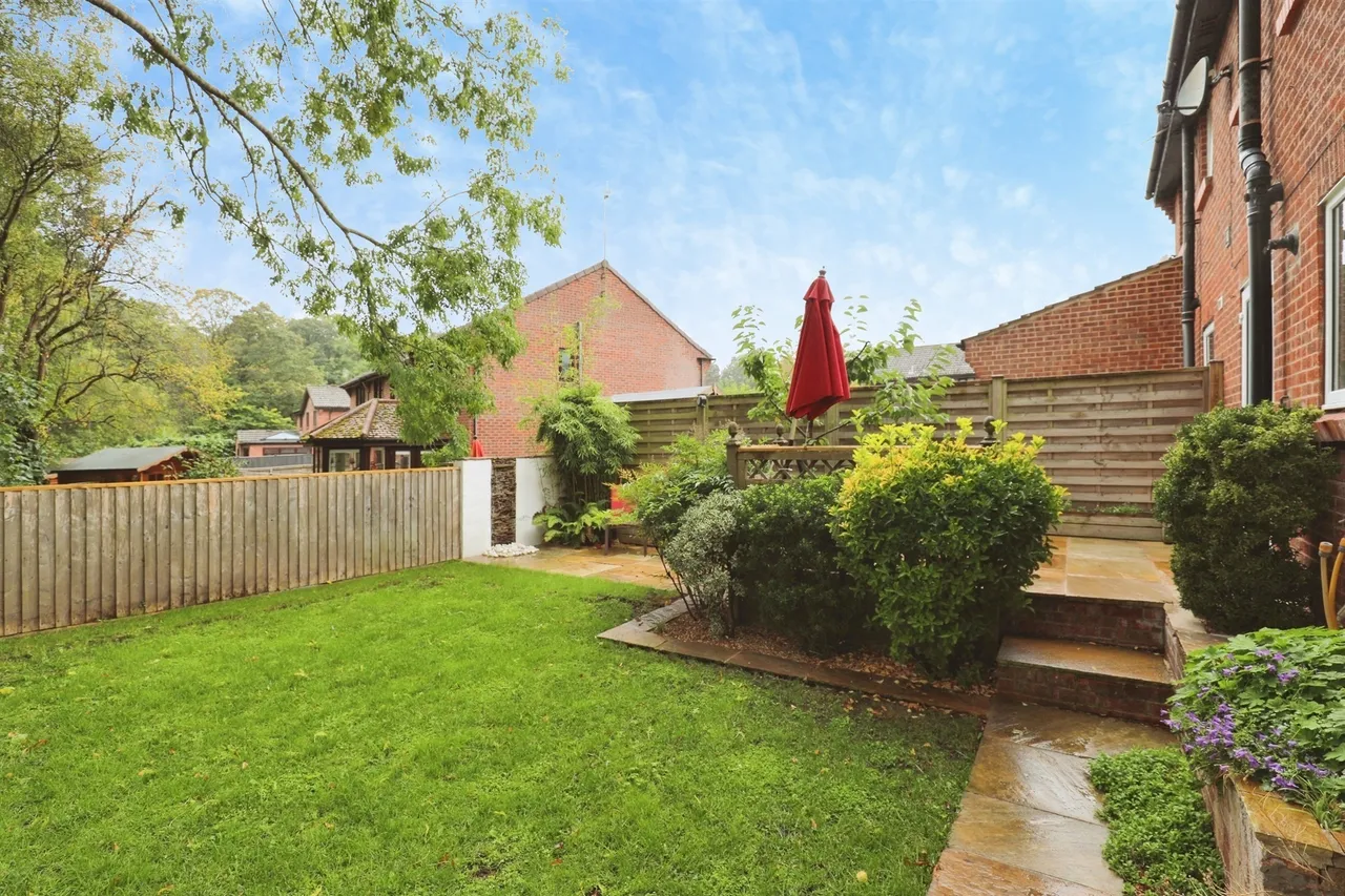 Norwood Grove, Harrogate, HG3, photo 20