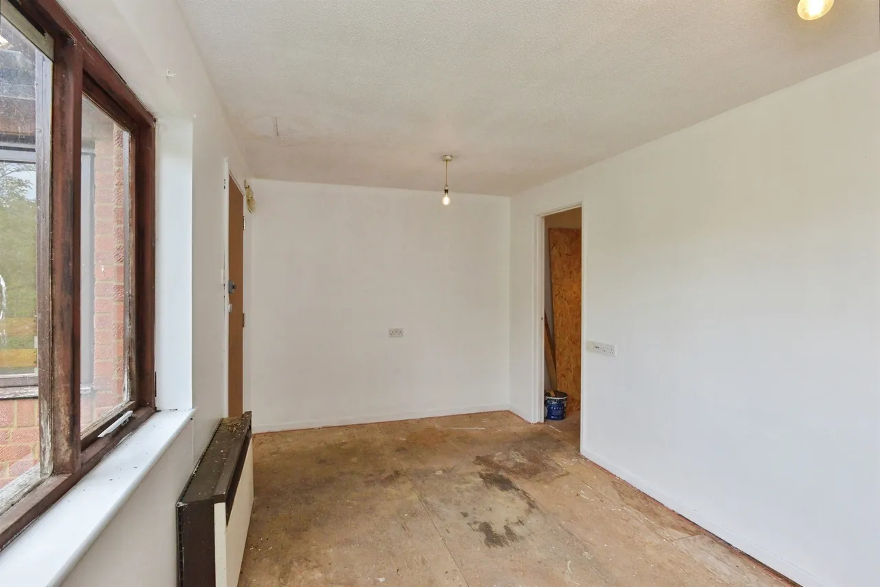 Denmead, Two Mile Ash, MILTON KEYNES, photo 3