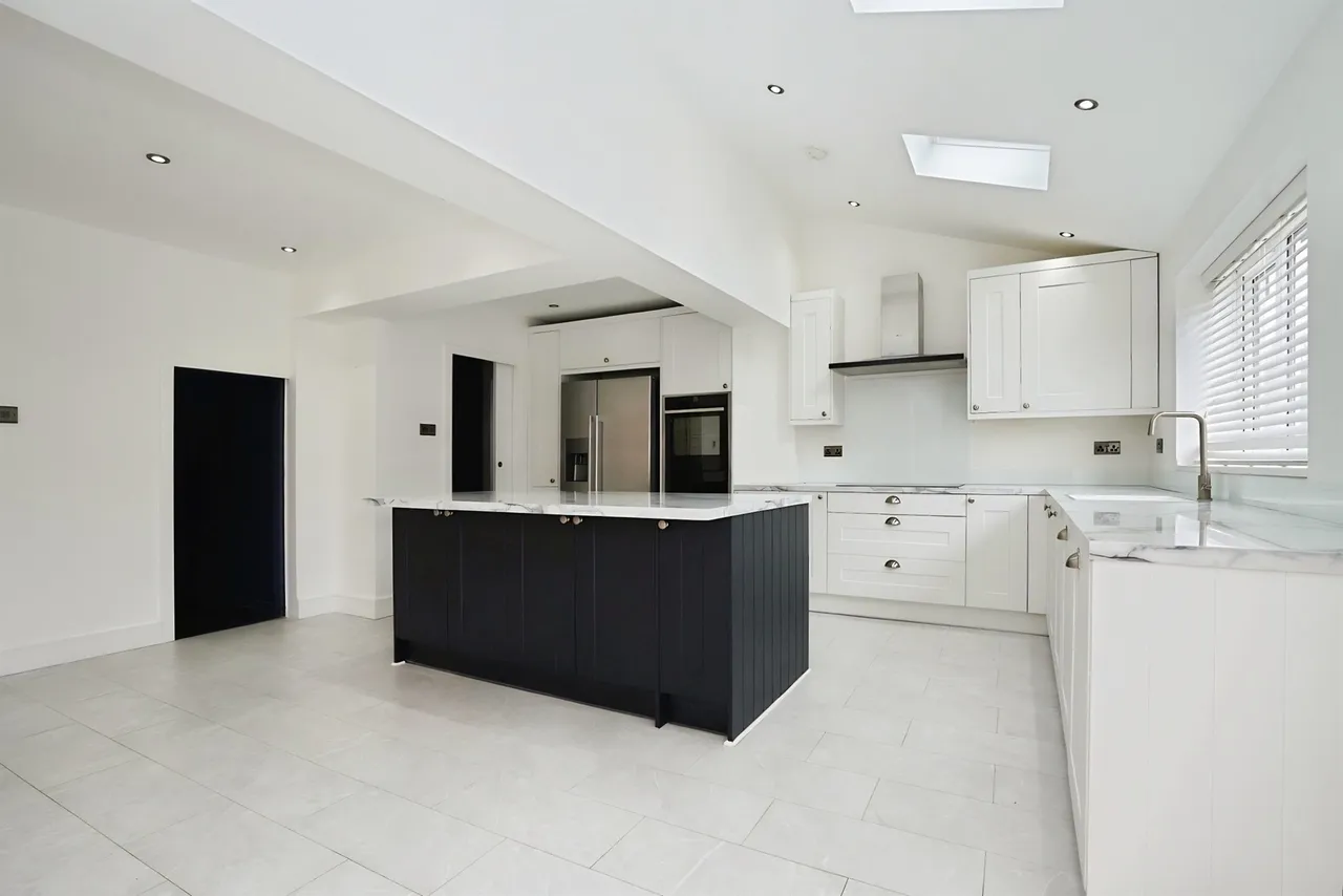 Normanby Road, Nottingham, NG8, photo 4