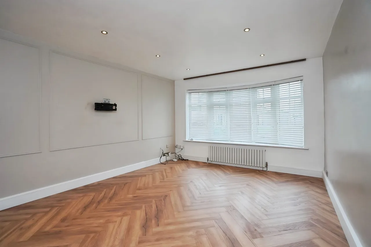 Normanby Road, Nottingham, NG8, photo 8