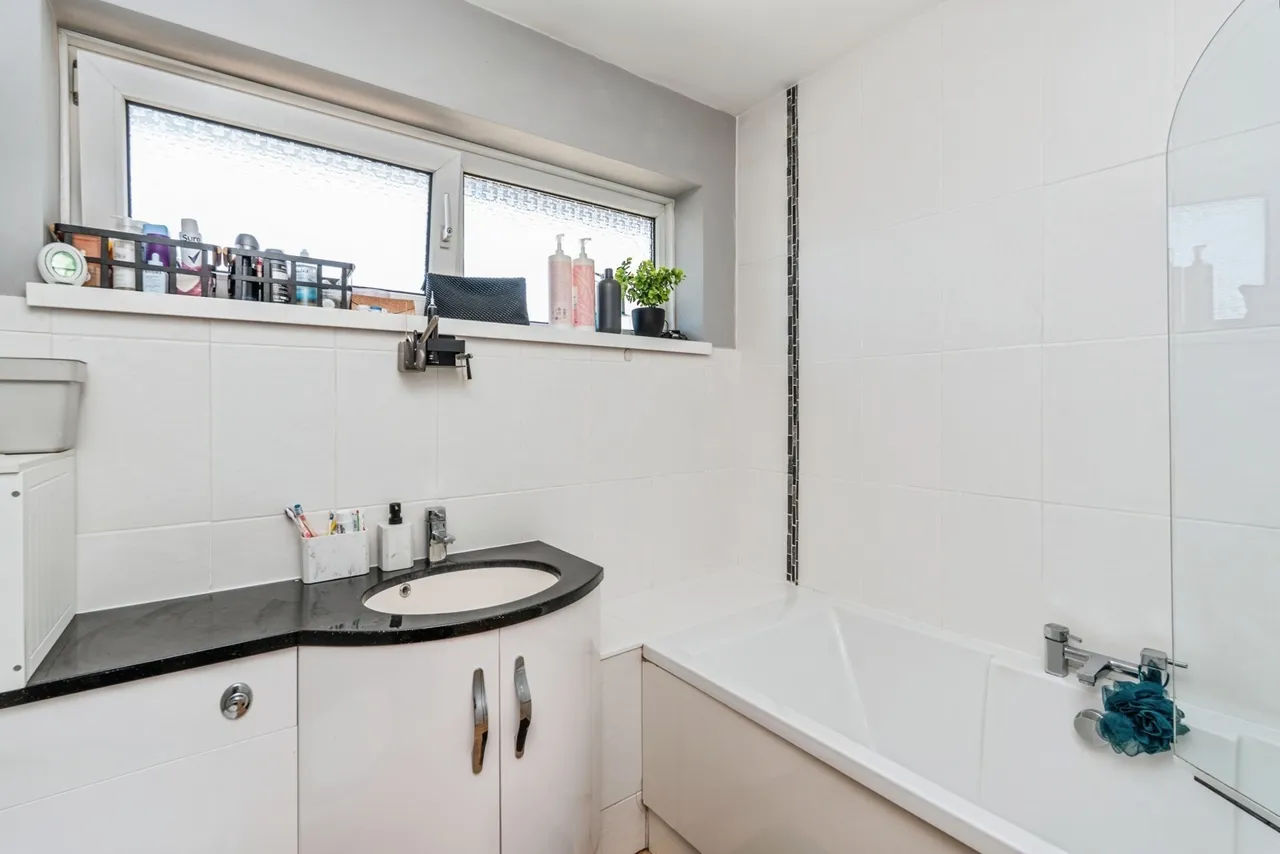 May Close, Holbury, SO45, photo 6