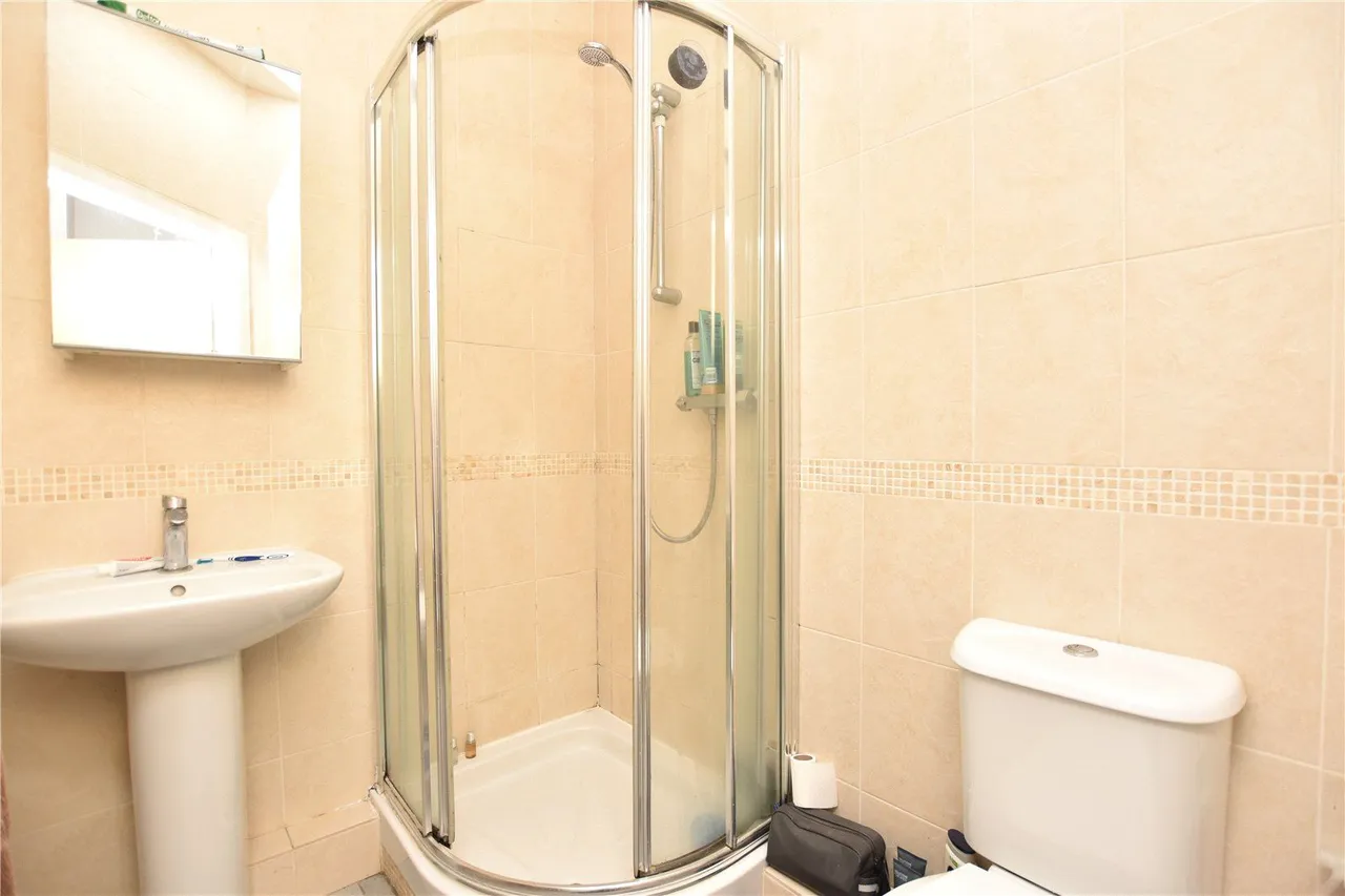 Commercial Street, Morley, LS27, photo 6