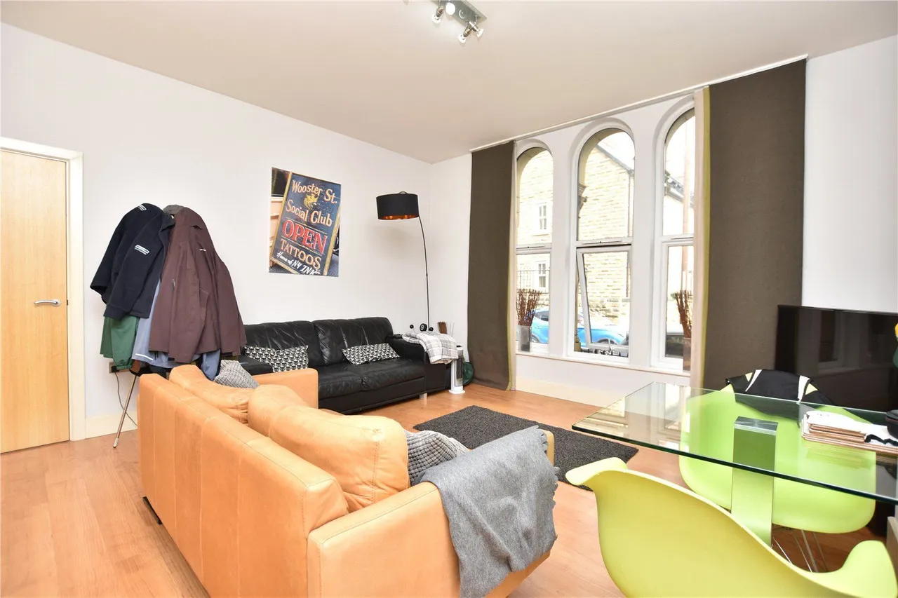 Commercial Street, Morley, LS27, photo 9