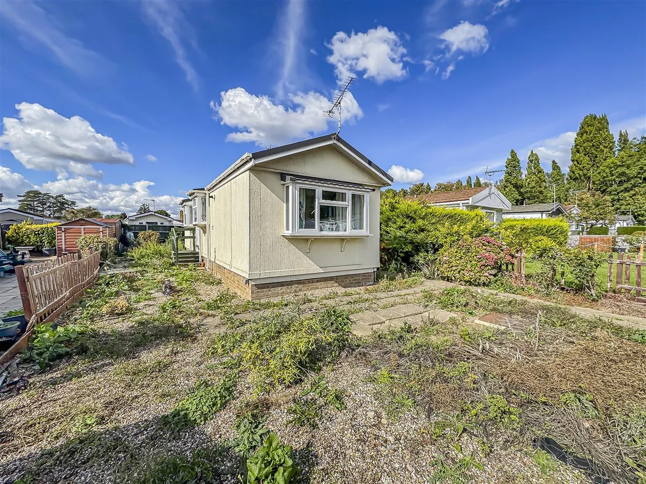1 bed property for sale — Orchards Residential Park, Orchards Residential Park, Wexham, SL3 6QF