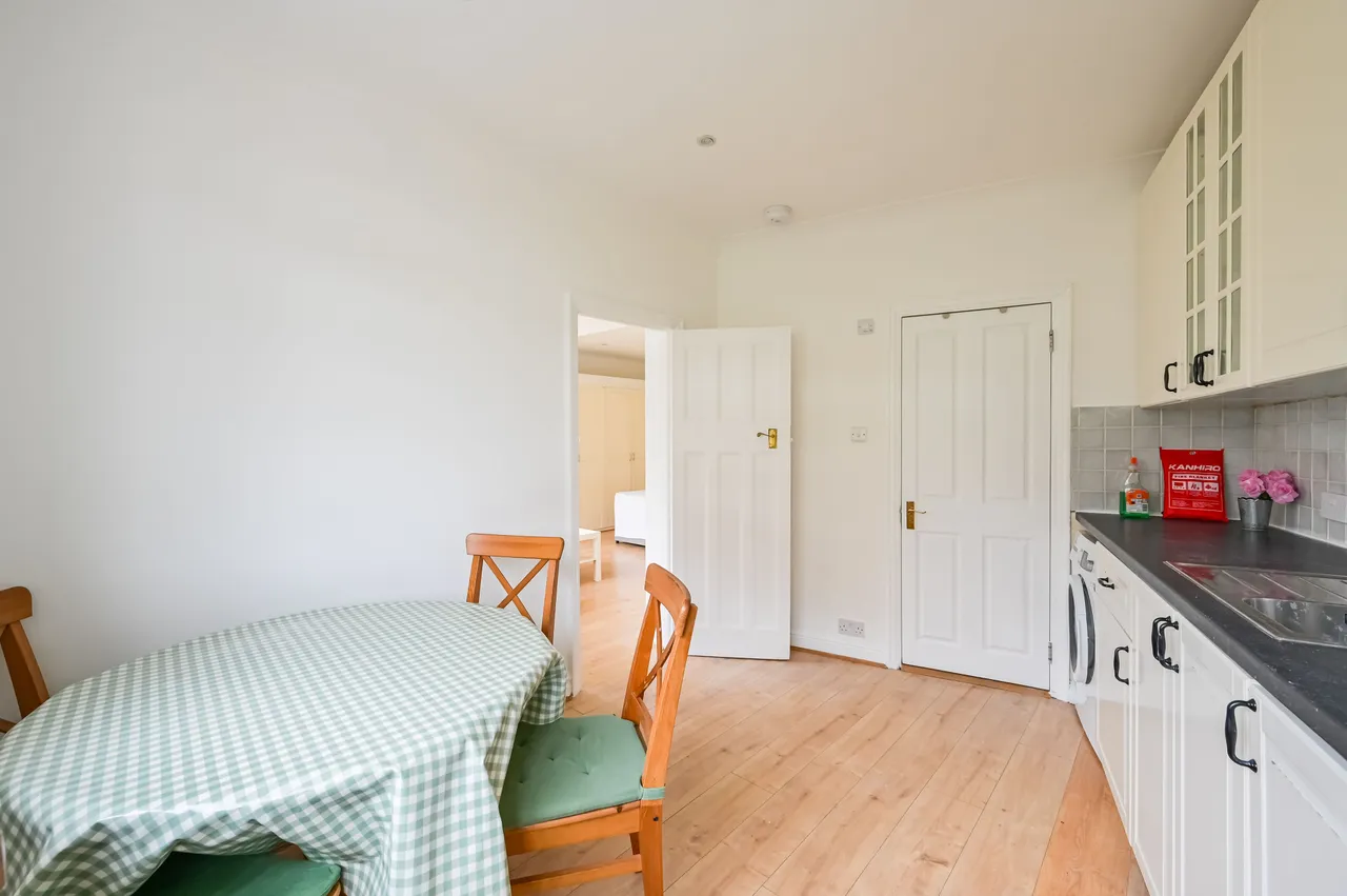 Flat C, 40 Clifton Gardens, London, photo 7