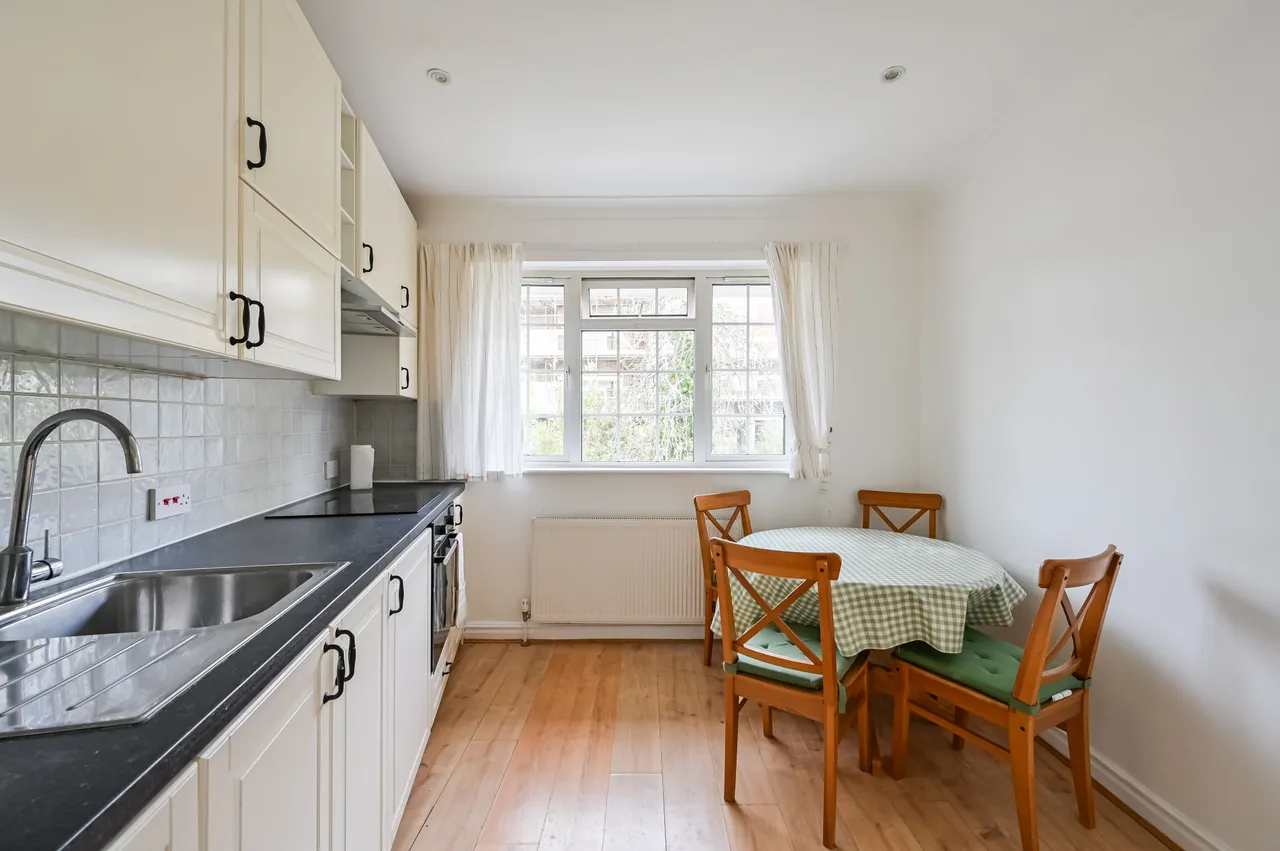 Flat C, 40 Clifton Gardens, London, photo 6
