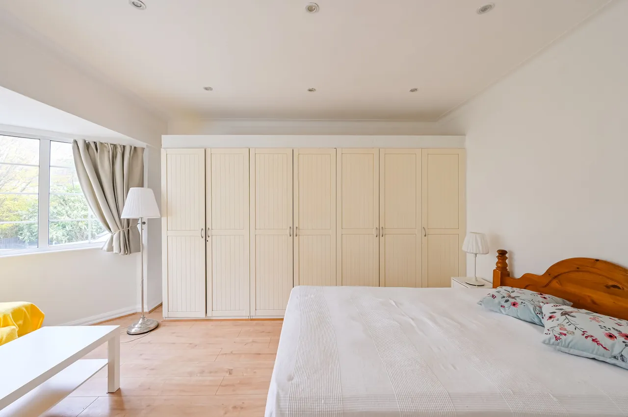 Flat C, 40 Clifton Gardens, London, photo 4