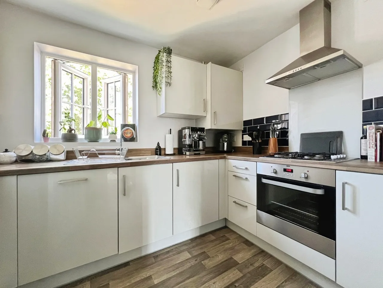 Barossa Road, Wellesley, Aldershot, Hampshire, GU11 4DT, photo 4