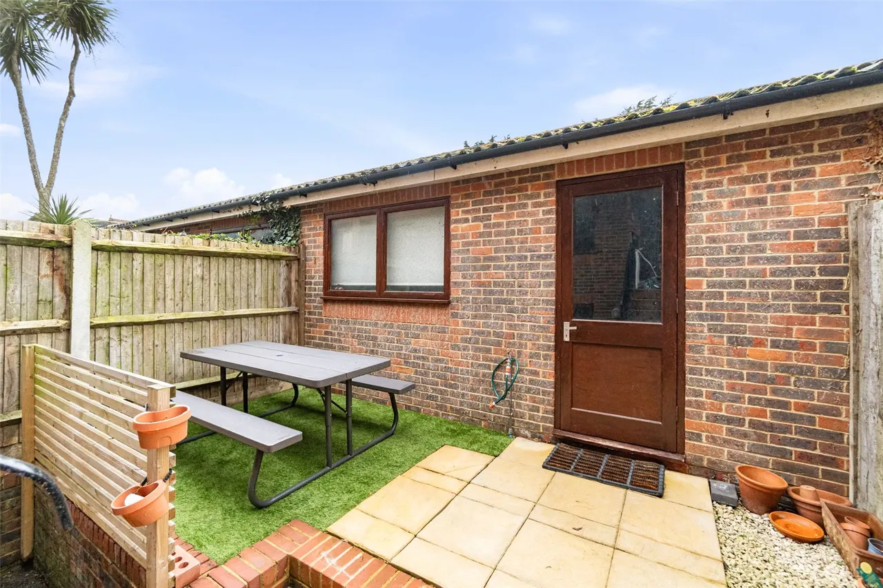 Blandford Road, Teddington, TW11 0LF, photo 10