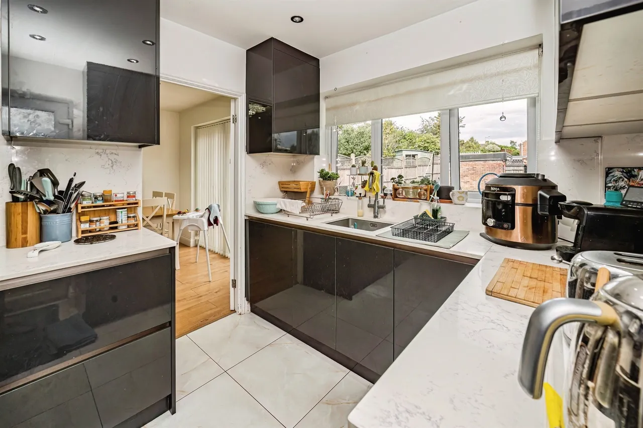Nursery Road, Taplow, Maidenhead, photo 2