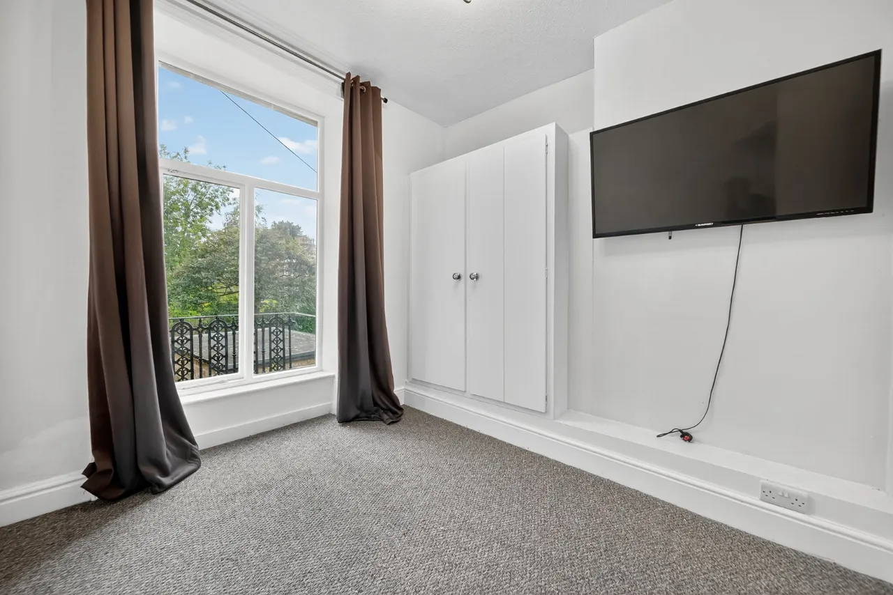 Mount Pleasant, Ilkley, LS29, photo 4