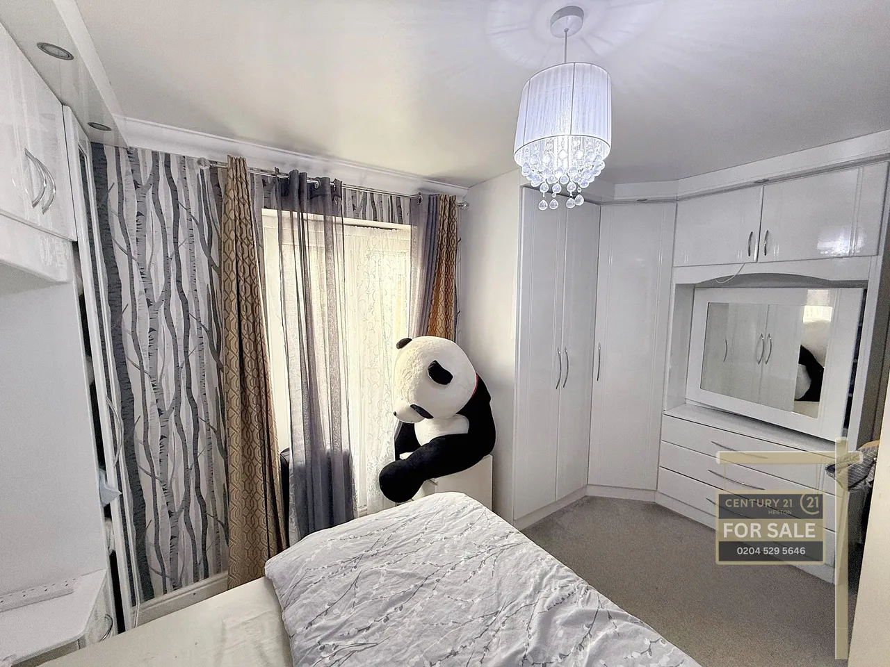 Vicarage Farm Road, Heston, TW5, photo 9