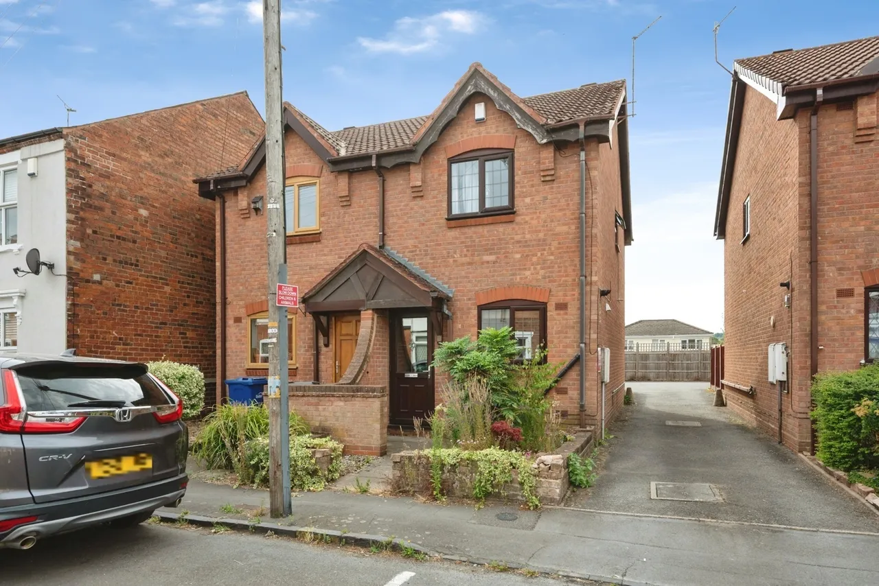 2 bed house for sale, Cecil Street, Stourbridge, DY8
