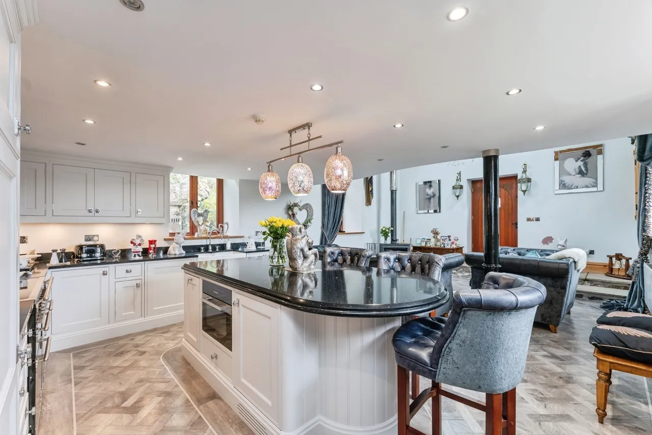 Mynydd Llan, Holywell, CH8, photo 2