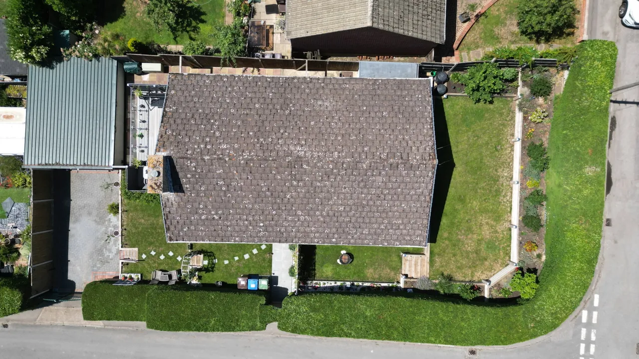 Over Spent over the past x4 years on this Bungalow in Whybornes Chase, Minster On Sea, ME12, photo 14