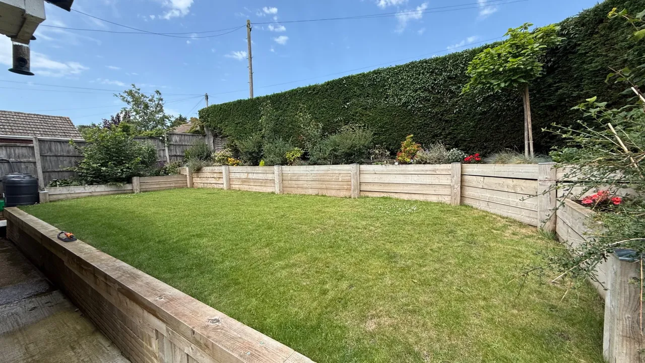 Over Spent over the past x4 years on this Bungalow in Whybornes Chase, Minster On Sea, ME12, photo 9