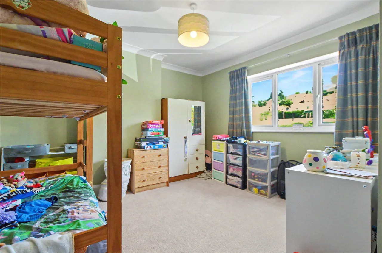 Linden Close, Bardsey, LS17, photo 12