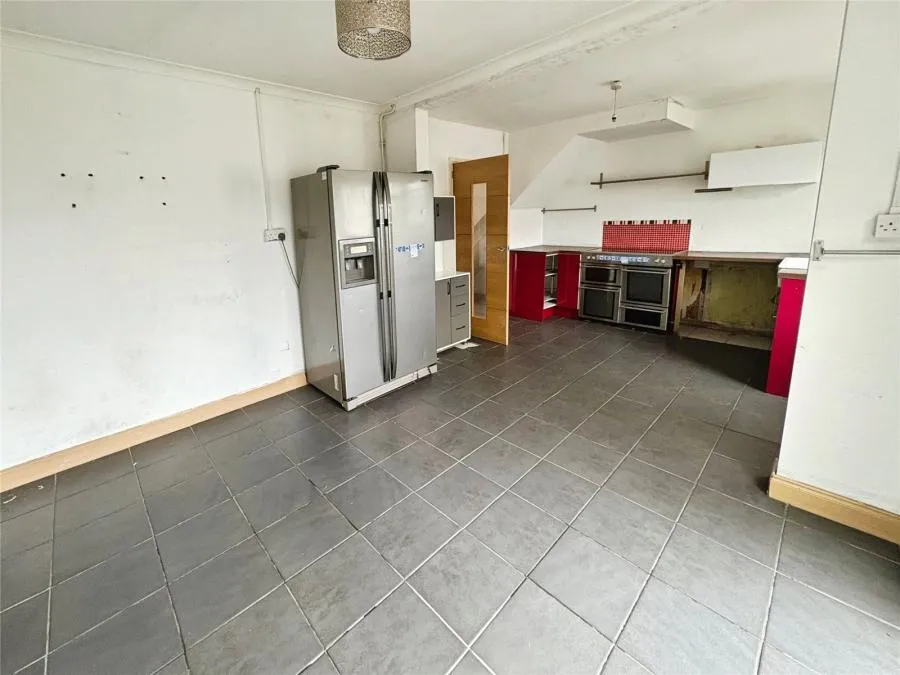 Hollybush Road, Cardiff, CF23, photo 4