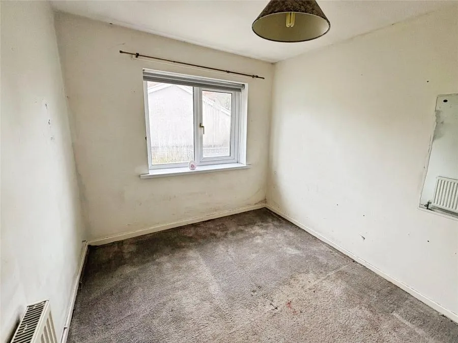 Hollybush Road, Cardiff, CF23, photo 11