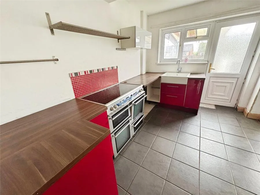 Hollybush Road, Cardiff, CF23, photo 3
