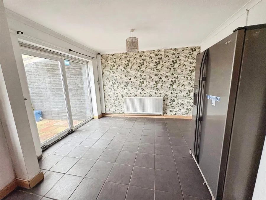 Hollybush Road, Cardiff, CF23, photo 5