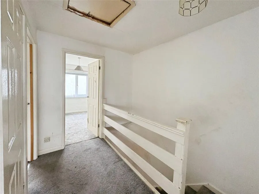 Hollybush Road, Cardiff, CF23, photo 10