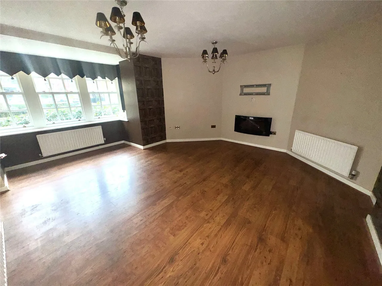 Tuke Grove, Wakefield, West Yorkshire, WF1, photo 3