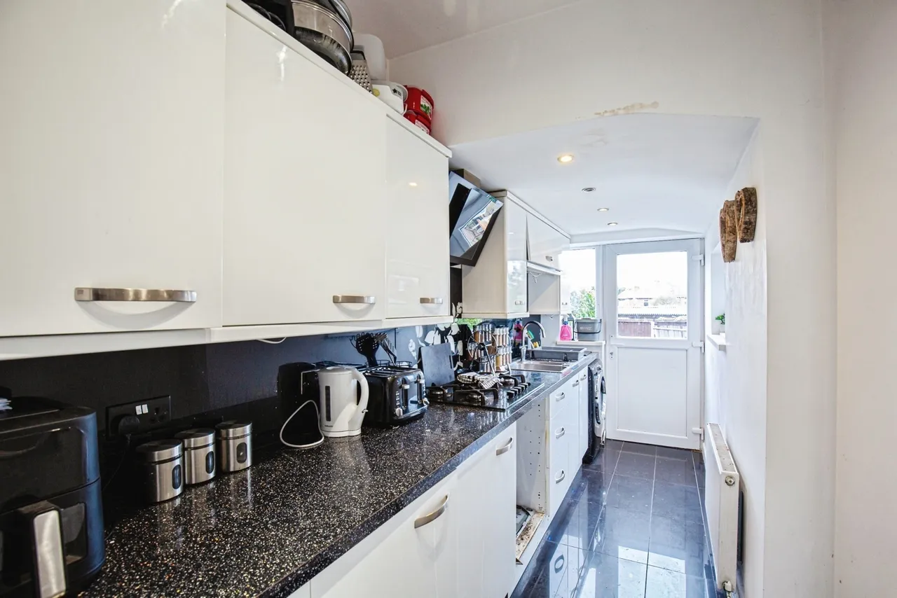 Sedbergh Avenue, Blackpool, FY4, photo 3