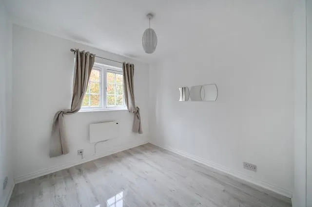Selhurst Close, London, SW19, photo 8
