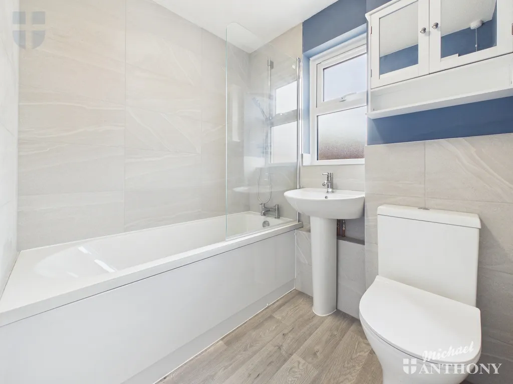 Cedar Close, Aylesbury, HP20 1XU, photo 7