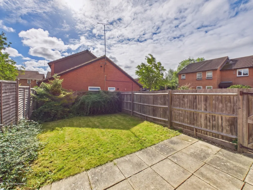 Cedar Close, Aylesbury, HP20 1XU, photo 8