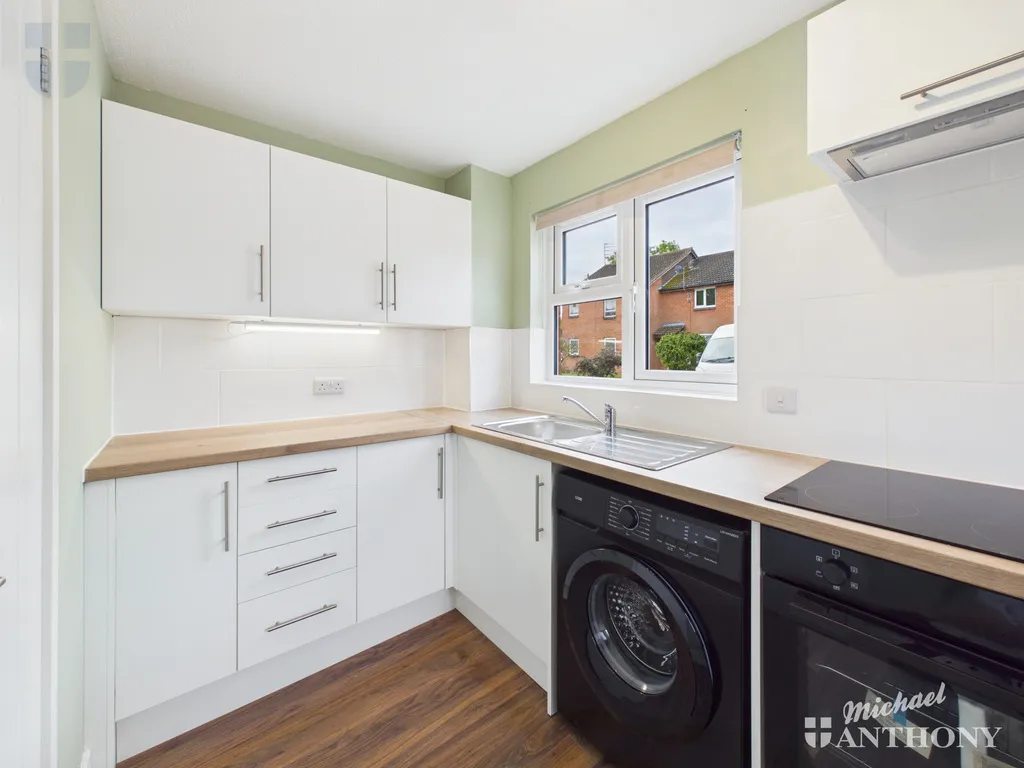 Cedar Close, Aylesbury, HP20 1XU, photo 3