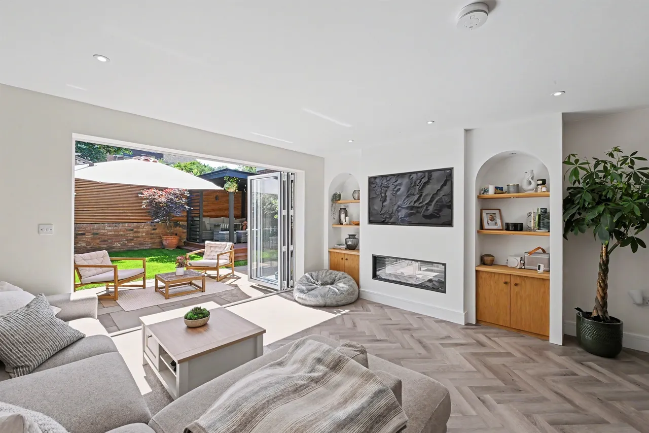 Montague Mews, Northchurch, HP4, photo 8