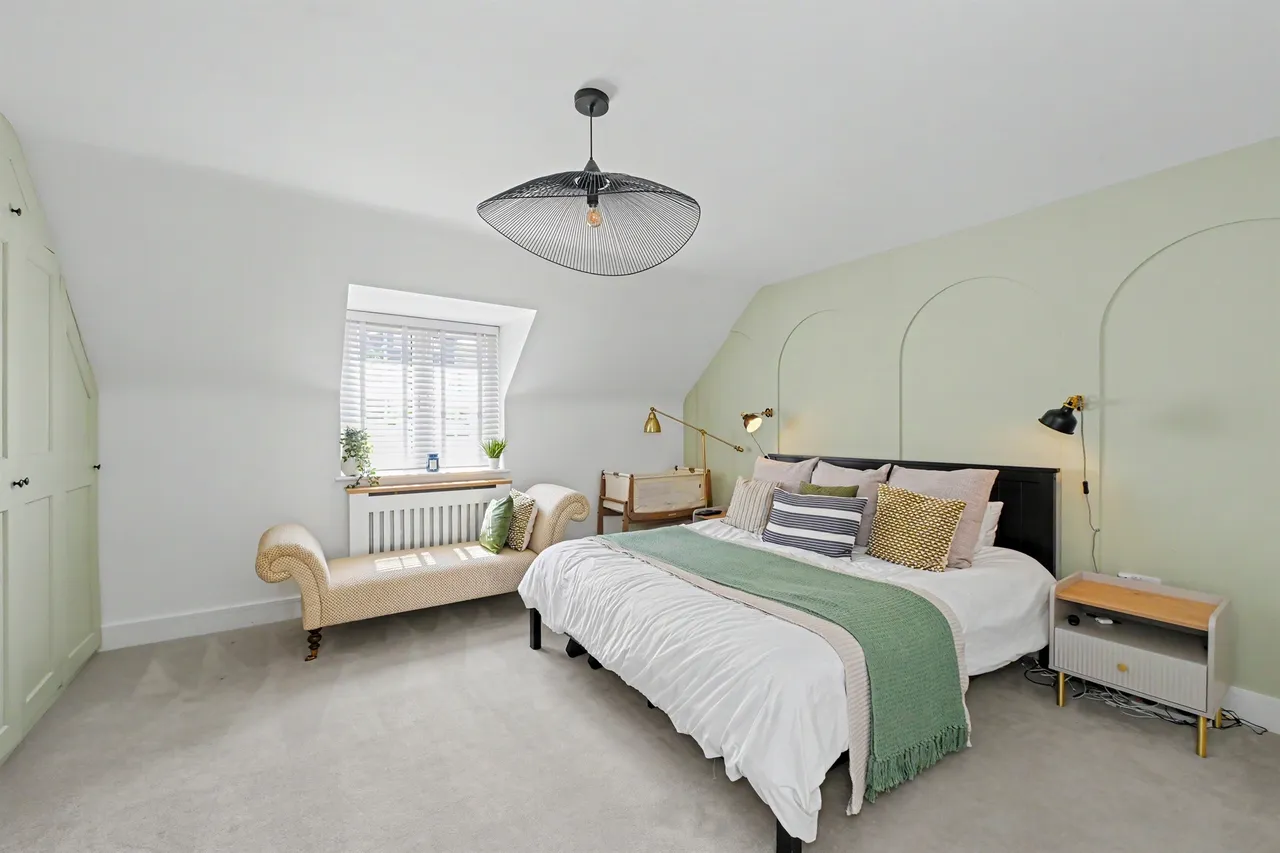 Montague Mews, Northchurch, HP4, photo 13