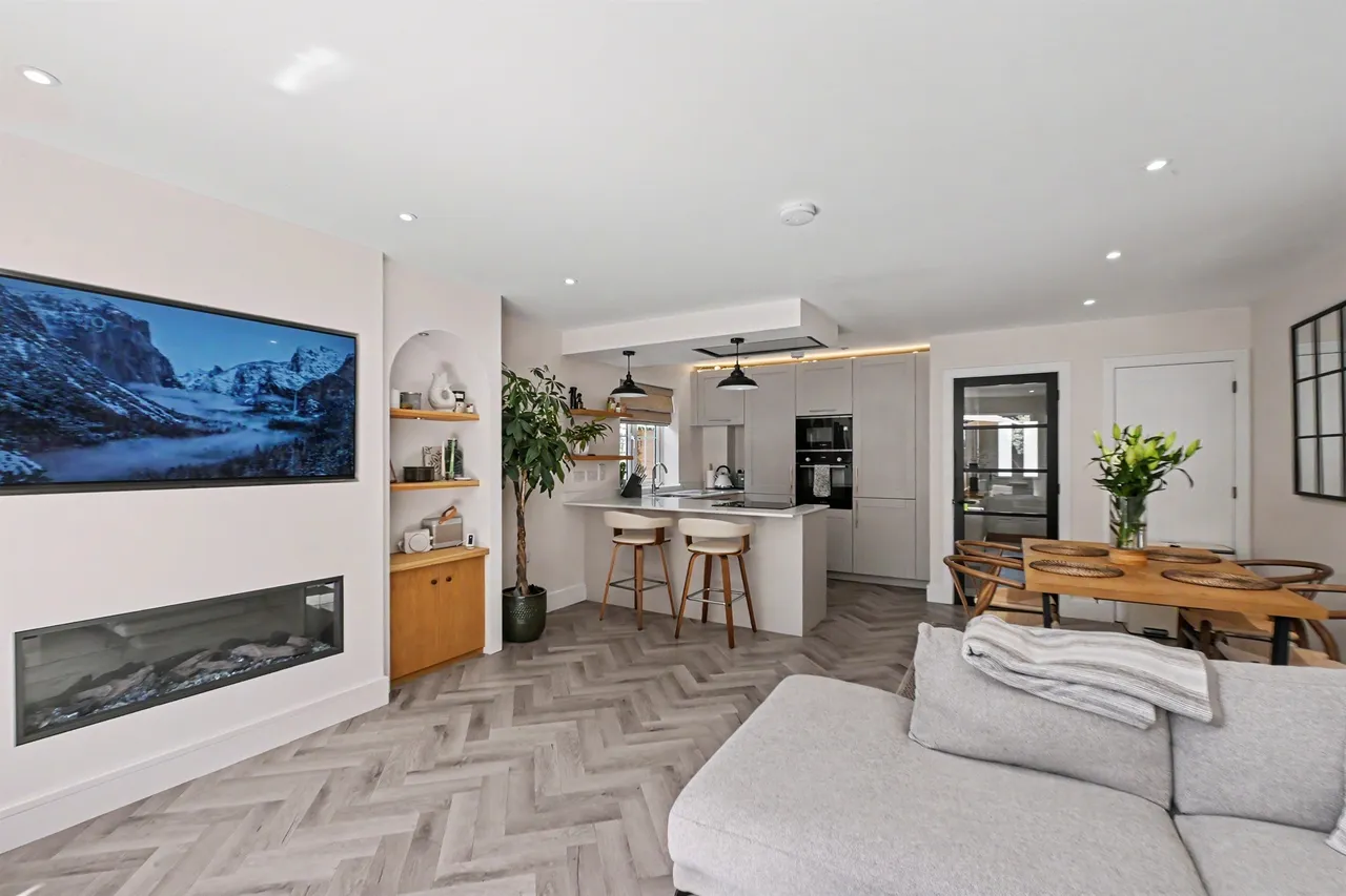 Montague Mews, Northchurch, HP4, photo 6