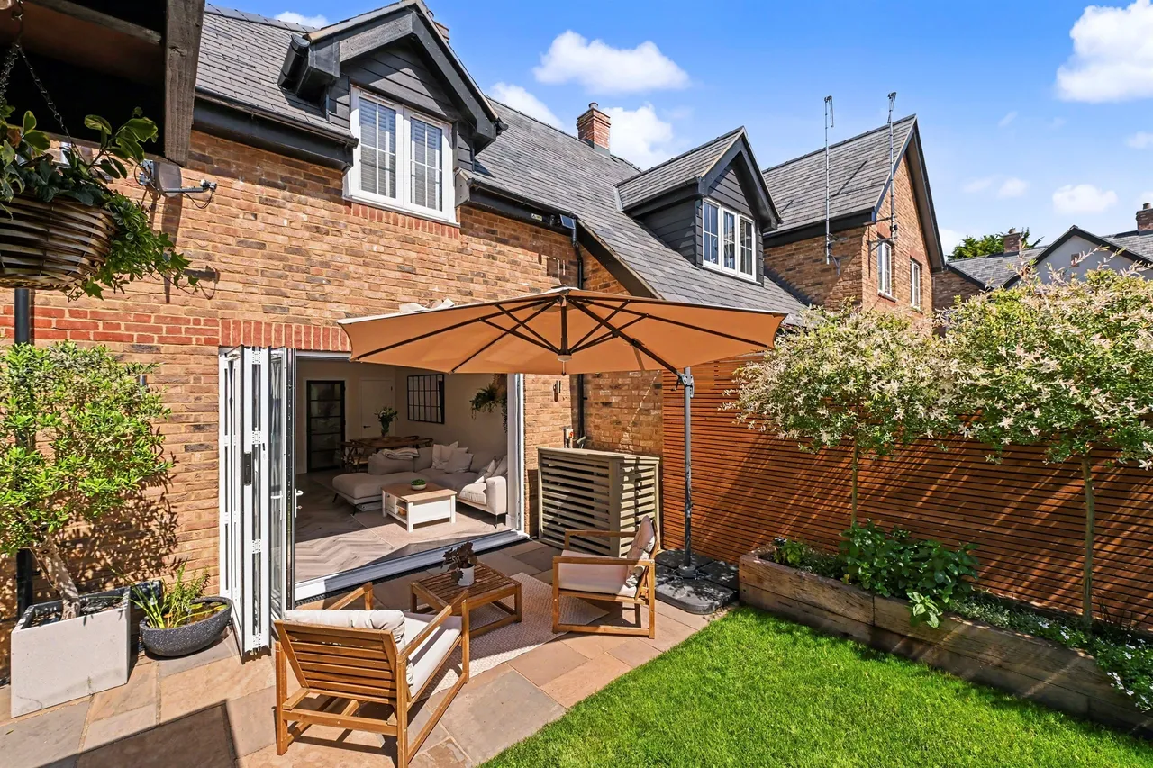 Montague Mews, Northchurch, HP4, photo 22
