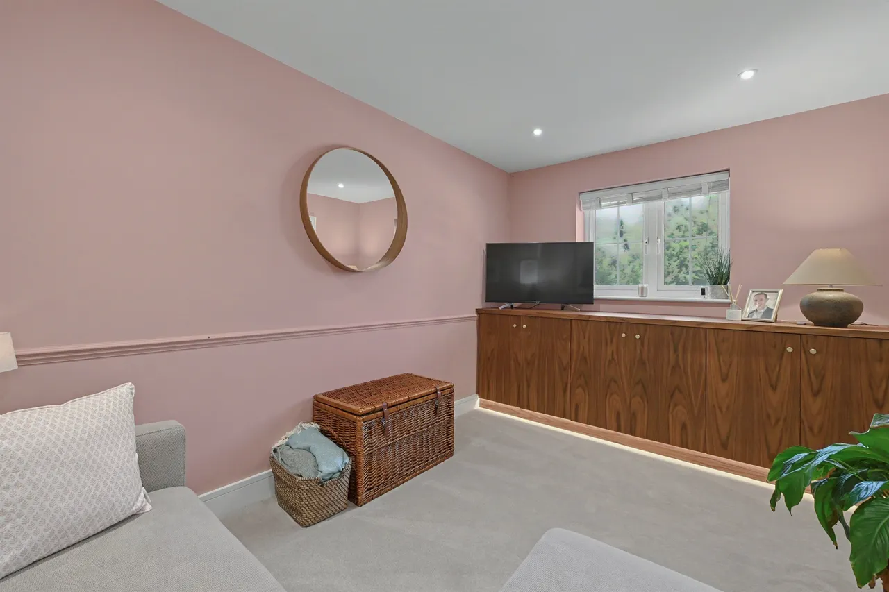 Montague Mews, Northchurch, HP4, photo 10