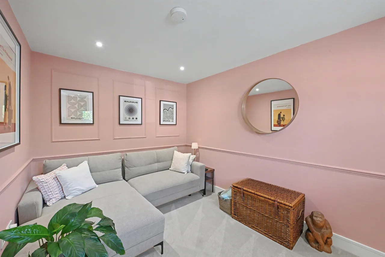 Montague Mews, Northchurch, HP4, photo 9
