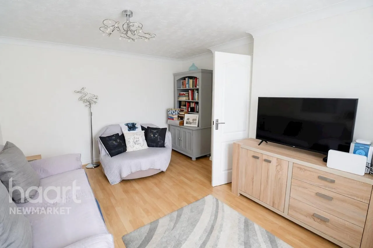 Appletree Grove, Cambridge, CB25, photo 11