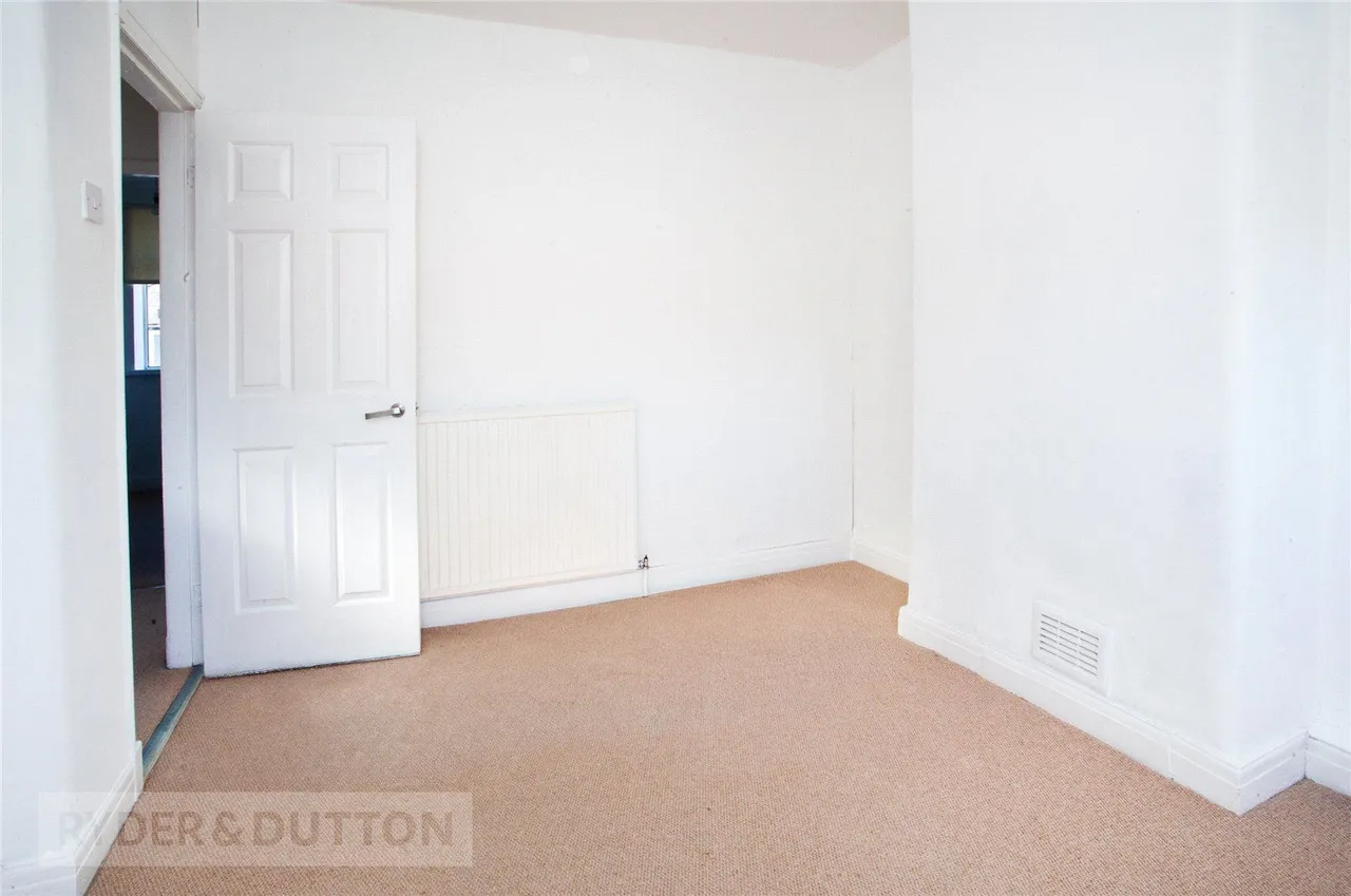 Kew Road, Failsworth, M35, photo 13