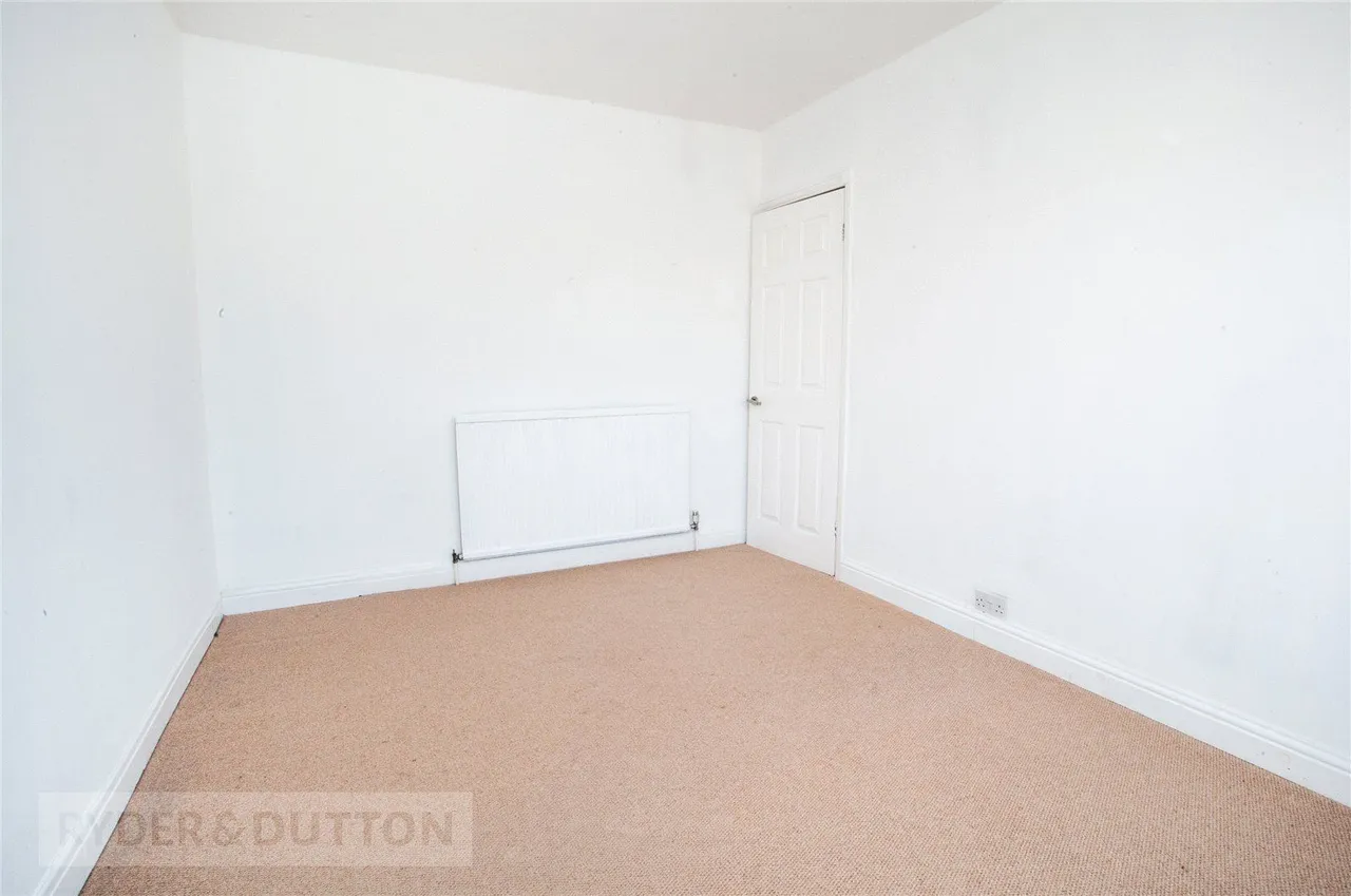 Kew Road, Failsworth, M35, photo 10