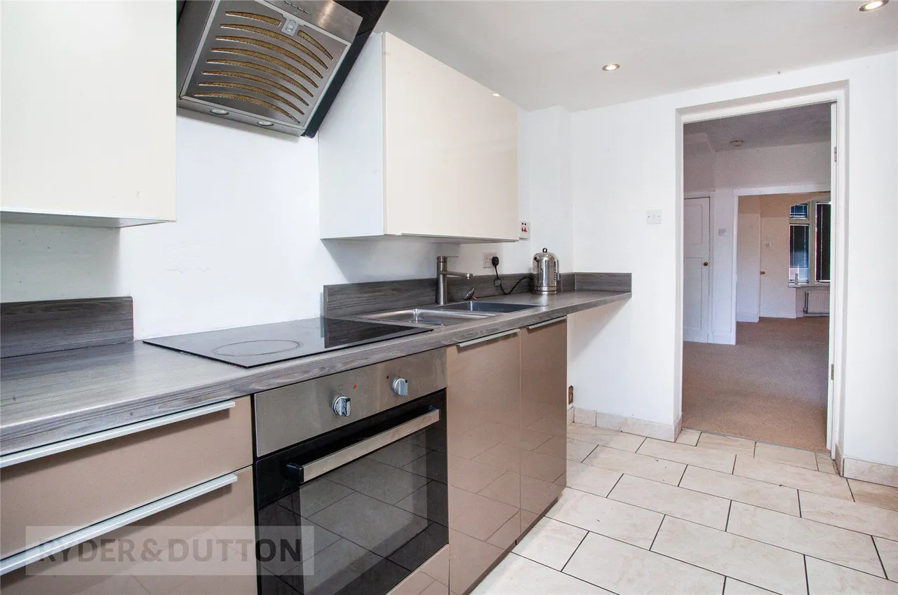 Kew Road, Failsworth, M35, photo 7