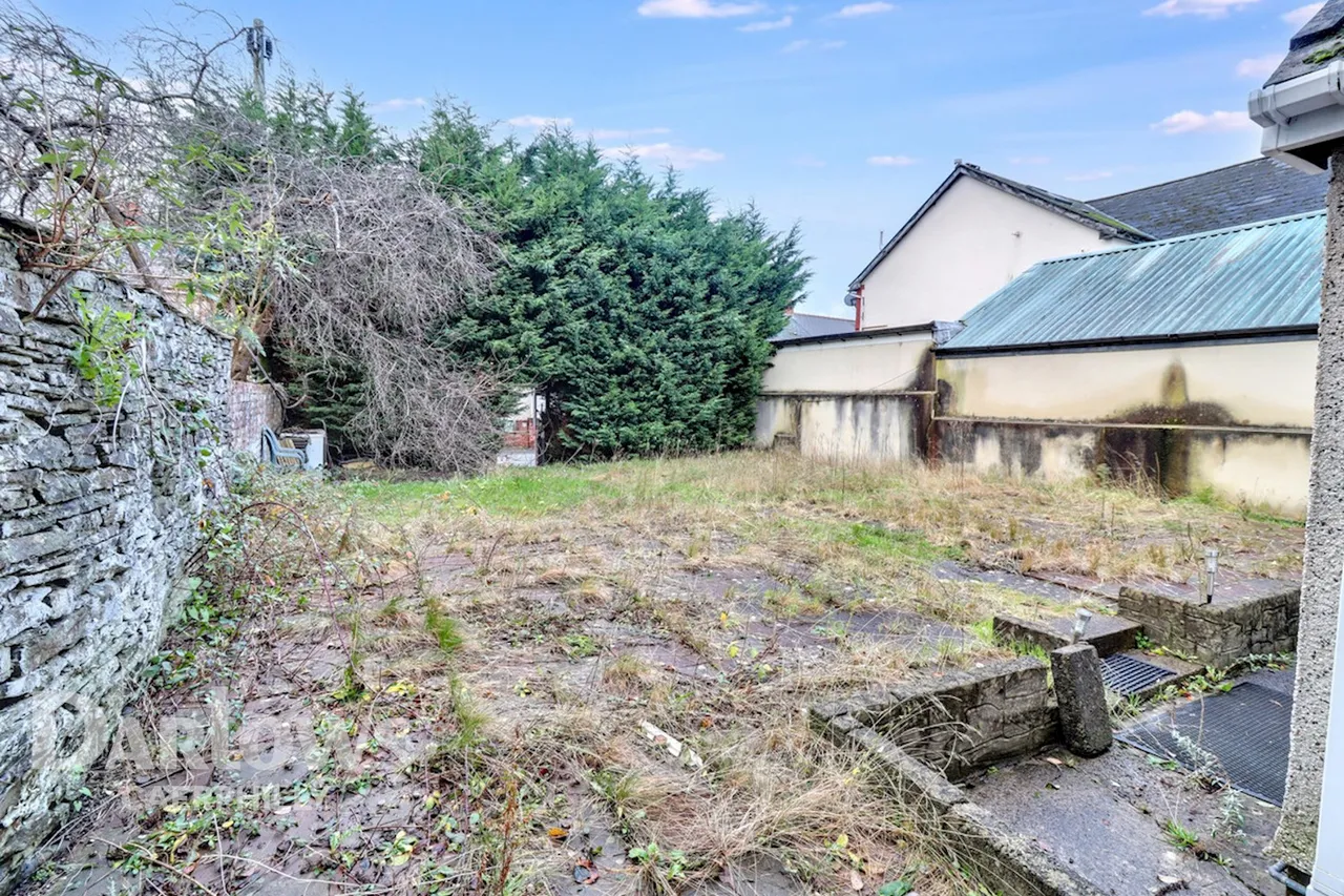Commercial Street, Hengoed, photo 20