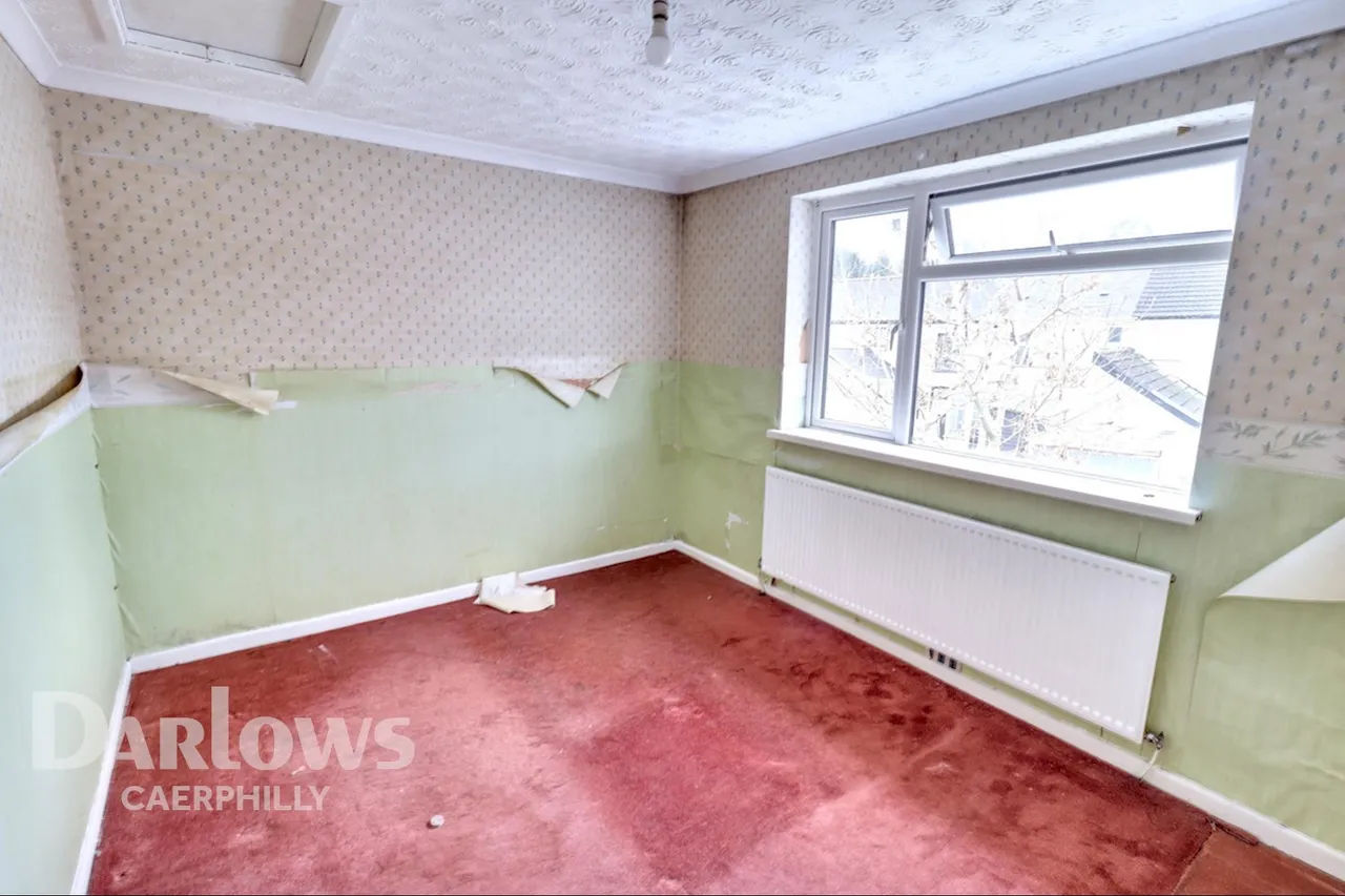 Commercial Street, Hengoed, photo 16