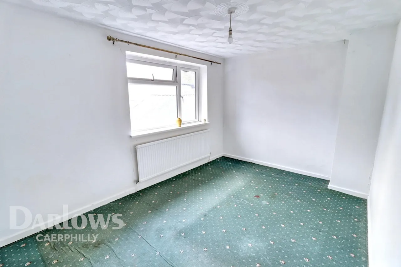Commercial Street, Hengoed, photo 12