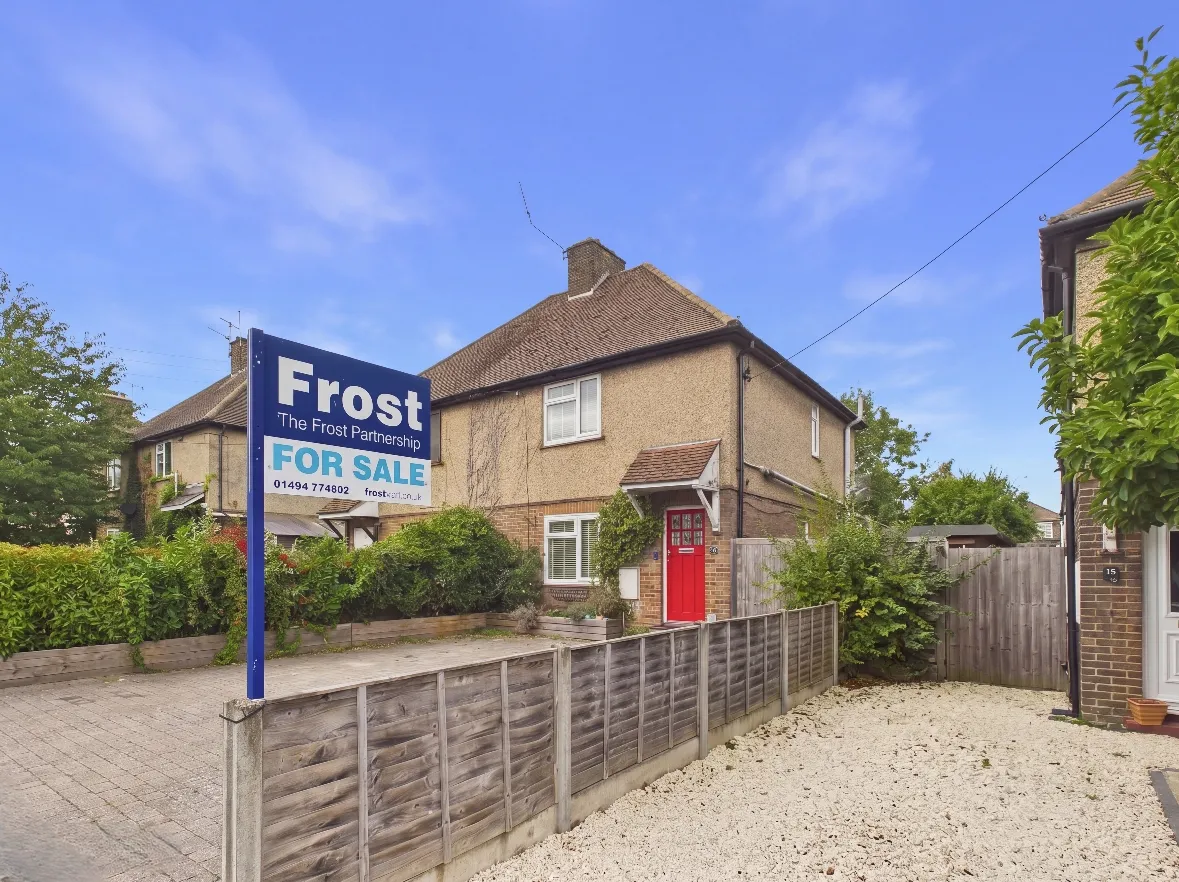 3 bed upland avenue, chesham, buckinghamshire,hp5 for sale, Chesham, Buckinghamshire
